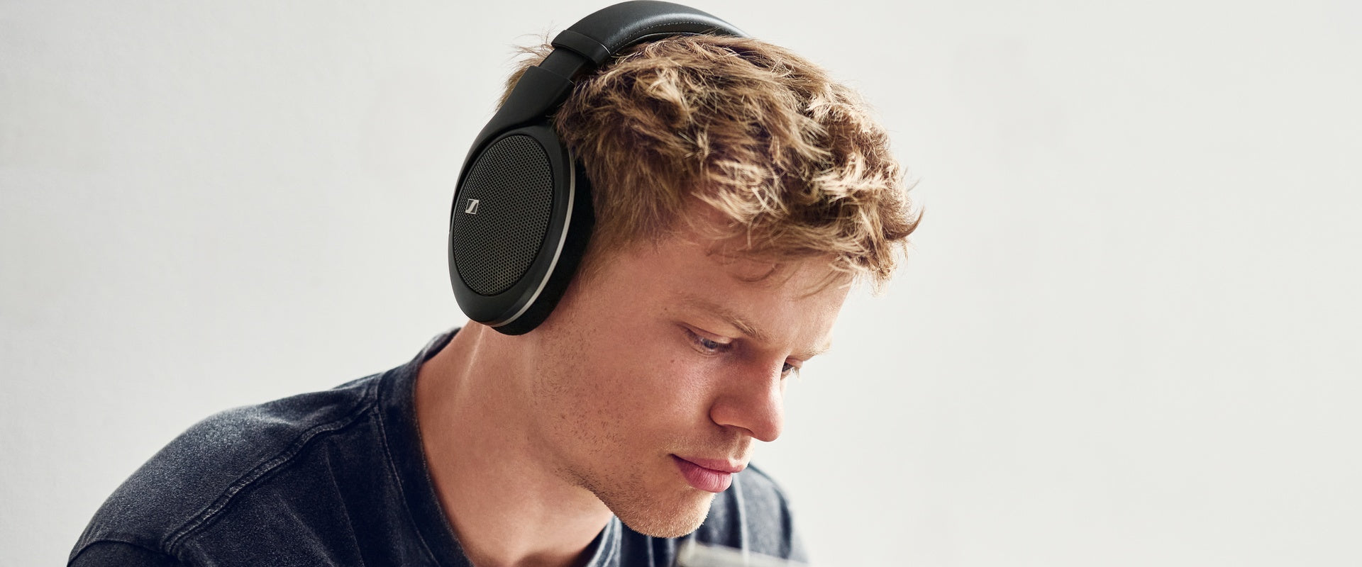 Kulak Üstü Kulaklıklar