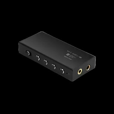 Questyle M18i Taşınabilir DAC Kulaklık Amplifikatörü - (Kutu Hasarlı)