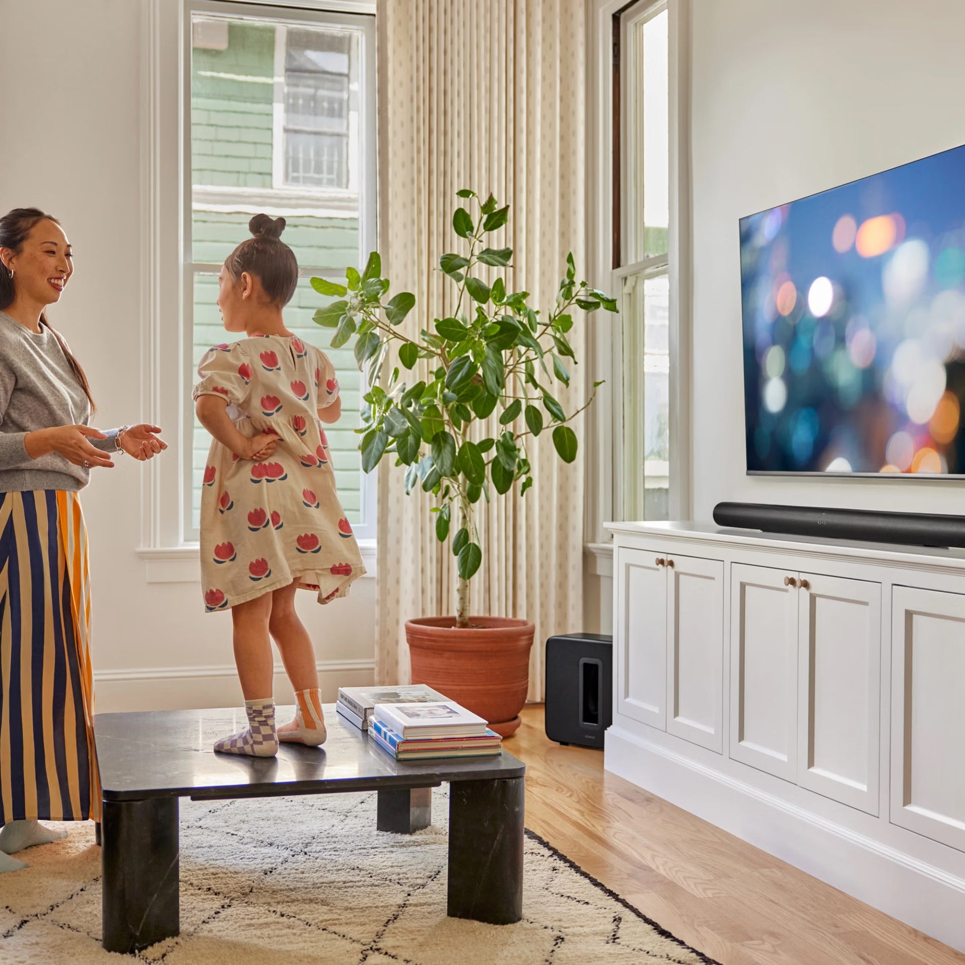 Sonos Arc Ultra Soundbar - (Kutu Hasarlı)