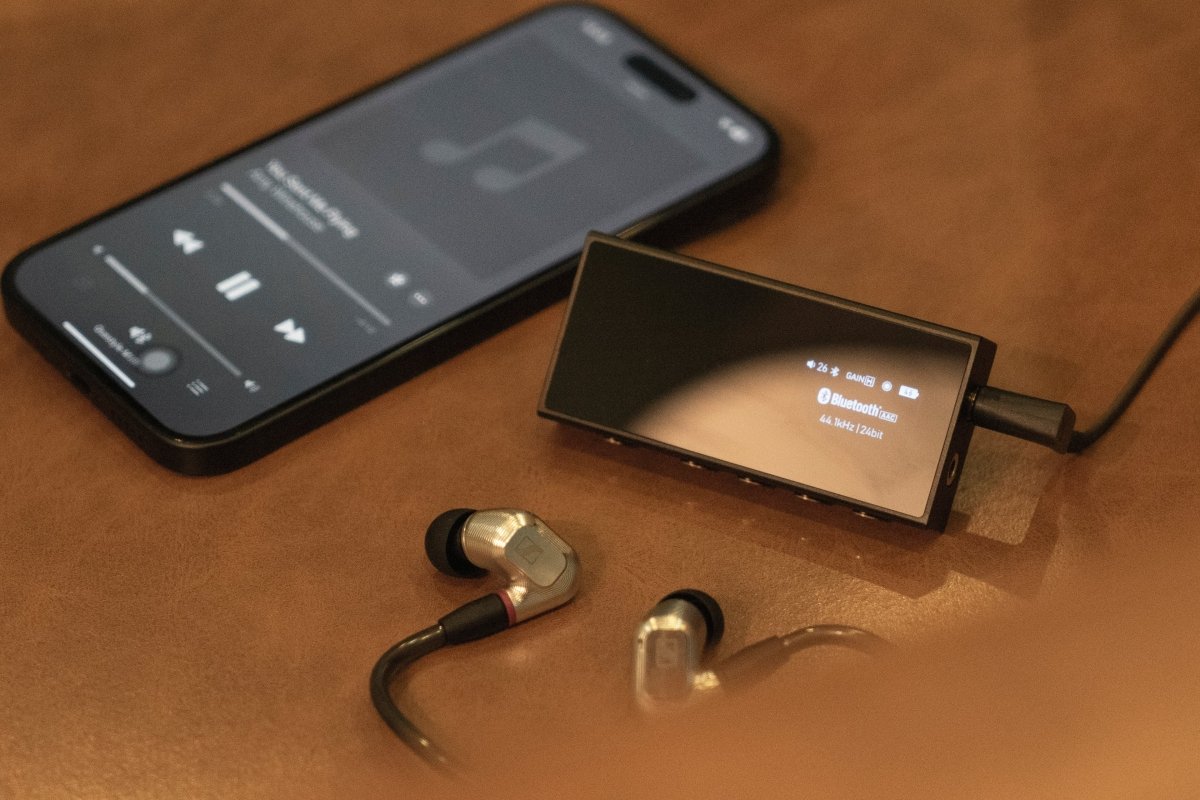 Questyle M18i Taşınabilir DAC Kulaklık Amplifikatörü - (Kutu Hasarlı) - Amplifikatör