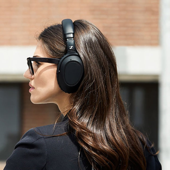 Yeni Nesil Bağımlılığımız: Kulaklıklar, Müzik ve Aktif Gürültü Engelleme (ANC)