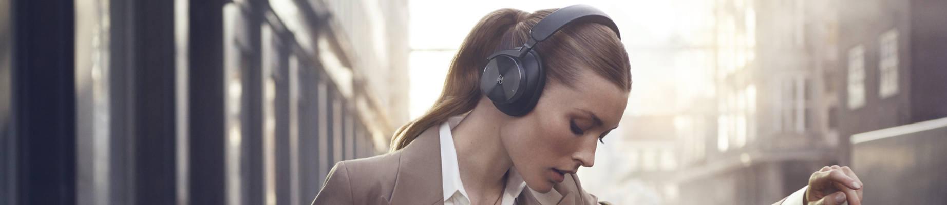 Kulak Üstü Bluetooth Kulaklıklar