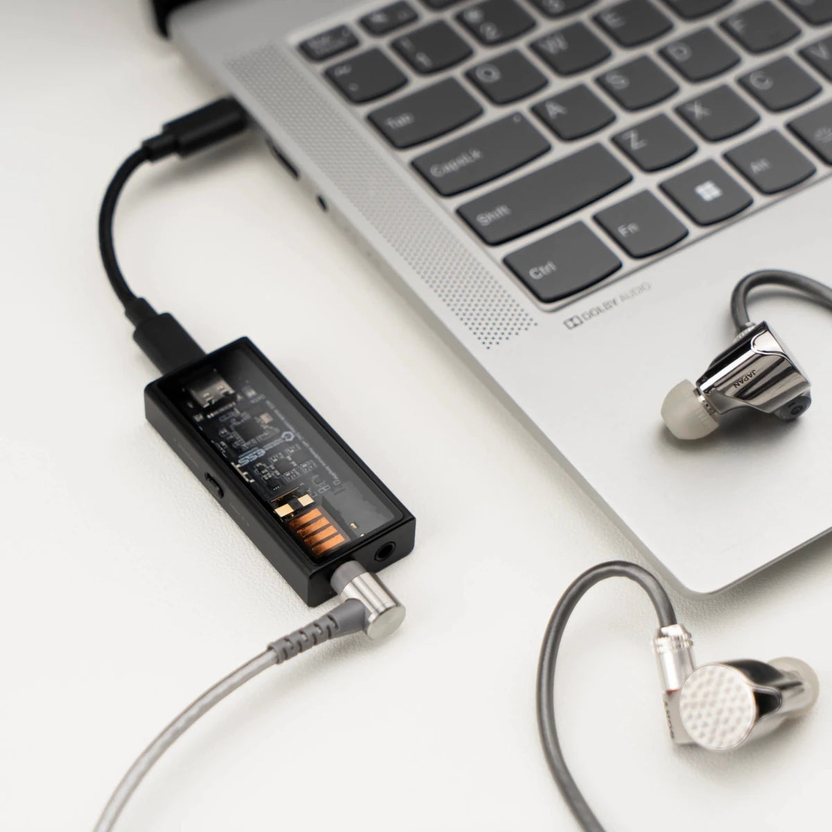Questyle M15i Taşınabilir DAC Kulaklık Amplifikatörü - Amplifikatör
