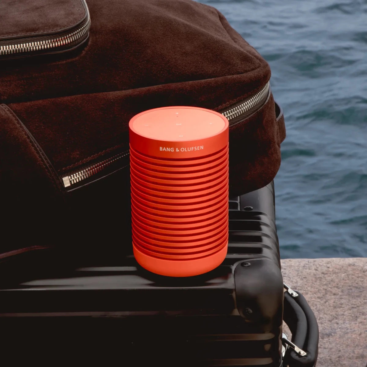 Bang & Olufsen Beosound Explore Suya Dayanıklı Taşınabilir Bluetooth Hoparlör (Kutu Hasarlı) - Bluetooth Hoparlör