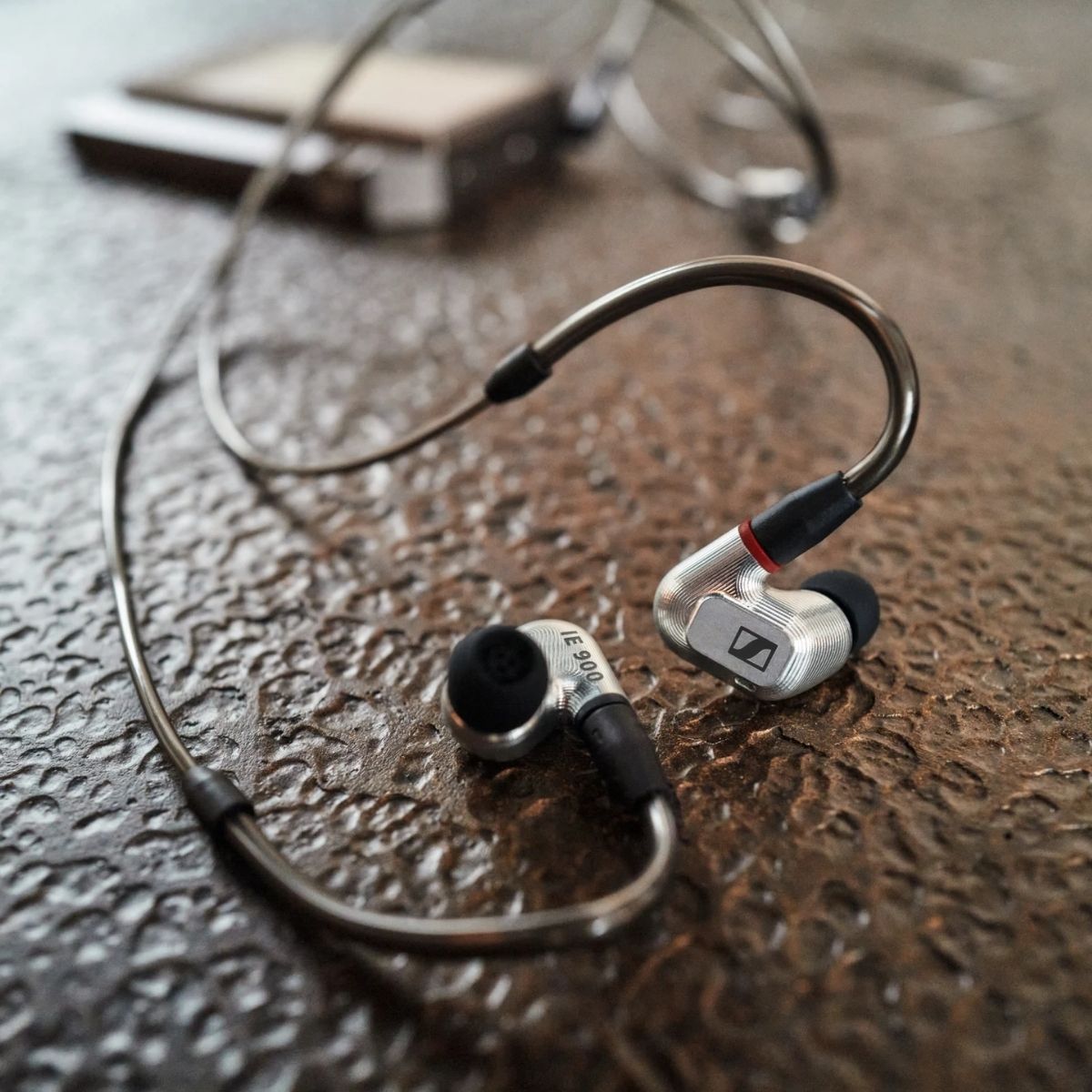 Sennheiser IE 900 High-End Referans Kulak İçi Kulaklık - Kulak İçi Kulaklık