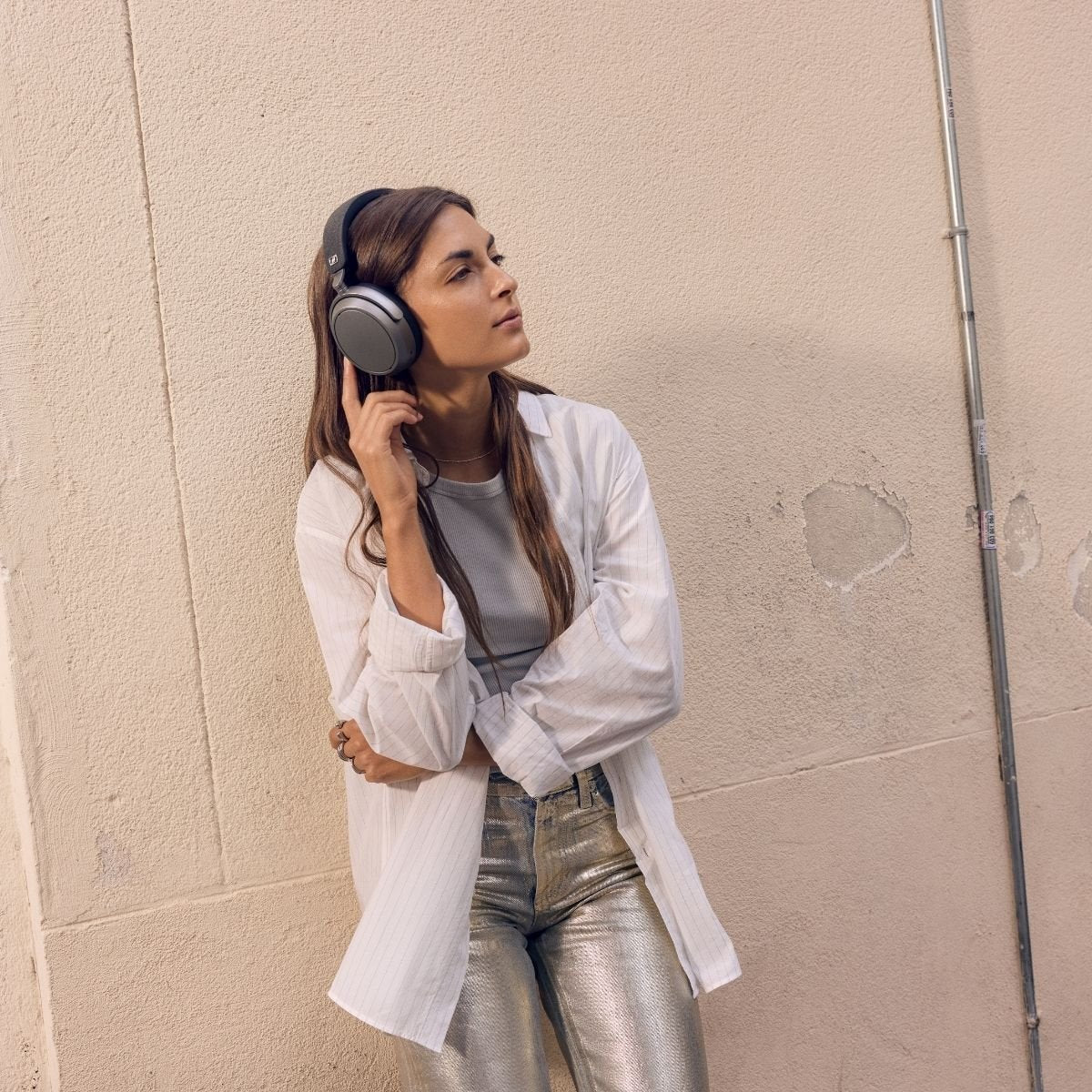 Sennheiser Momentum 4 Wireless Kulak Üstü Kulaklık - Kulak Üstü Kulaklık